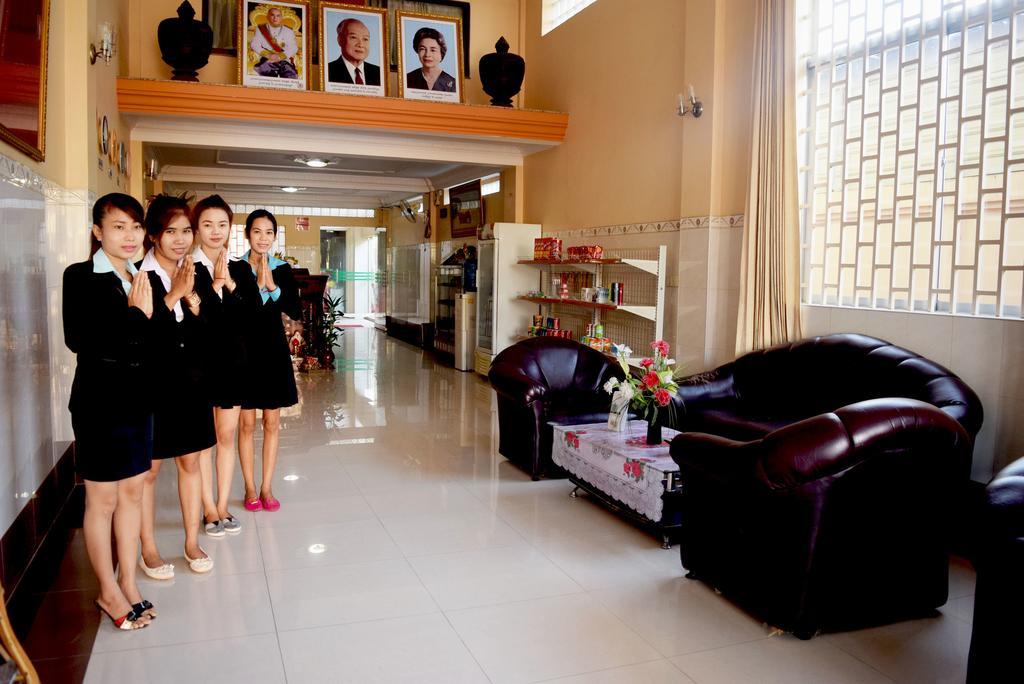 Reaksmey Battambang Hotel Exterior photo